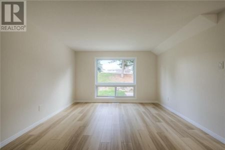 For Lease - 118 Bush Clover Crescent Unit# Unit: Main, Waterloo, Ontario - Photo 2