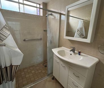 Premium Rental Opportunity - 4 Bedrooms | 1 Bathroom | Oversized Ki... - Photo 1