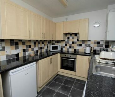 2 bedroom flat to rent - Photo 6