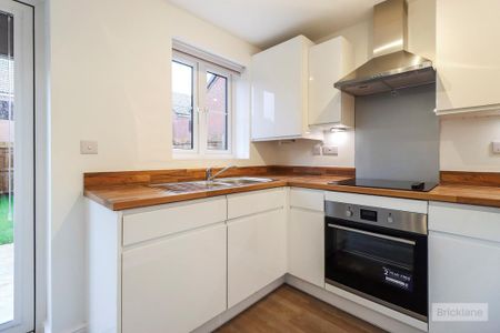 2 bedroom end of terrace house to rent - Photo 4