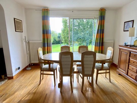 Tout savoir sur cette maison à Divonne-les-Bains - Photo 1