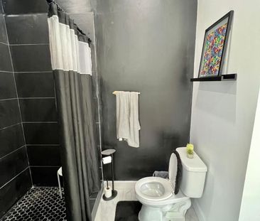 For Lease - 650 Oxford Street, London East, Ontario - Photo 1