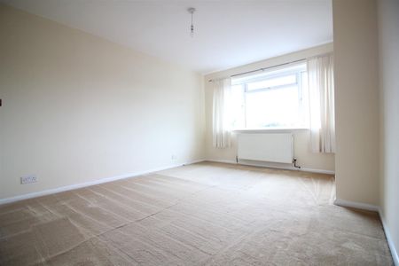 Penwerris Avenue, Isleworth - Photo 2