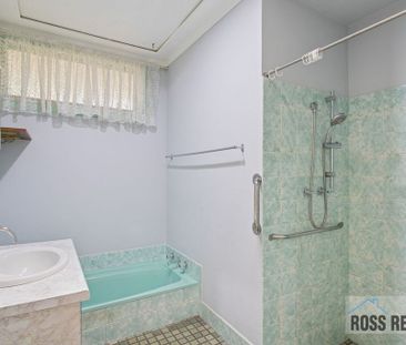 Quiet Street, Park Views & Easy Living - Photo 5