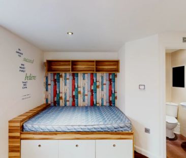 Flat 3 - 4 Bedrooms - Photo 3
