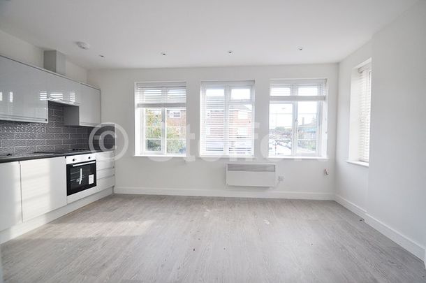 Court Road, SE9, London - Photo 1
