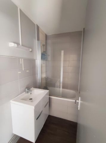 Location - Appartement T3 - 62 m² - Montbéliard - Photo 5