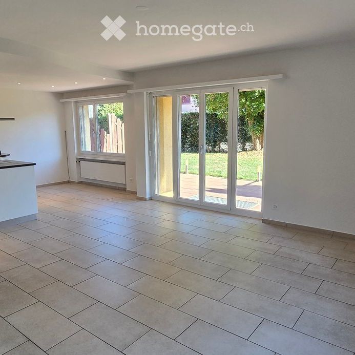 4.5 Zimmer EG Wohnung mit Terrasse, Einstellhallenplatz und zusätzlichen Hobbyraum - Foto 1