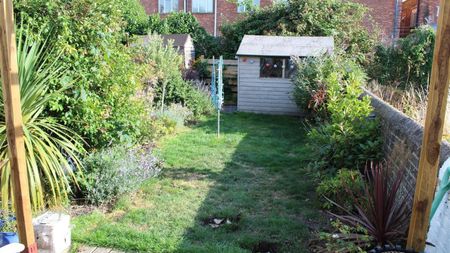 Becket Road, Worthing, West Sussex - Photo 5