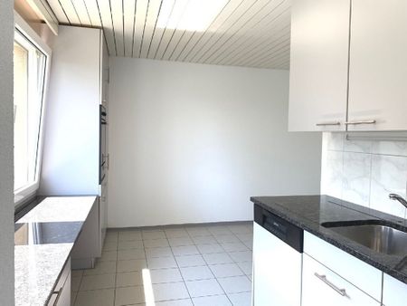 Grosszügige Familienwohnung - Foto 2