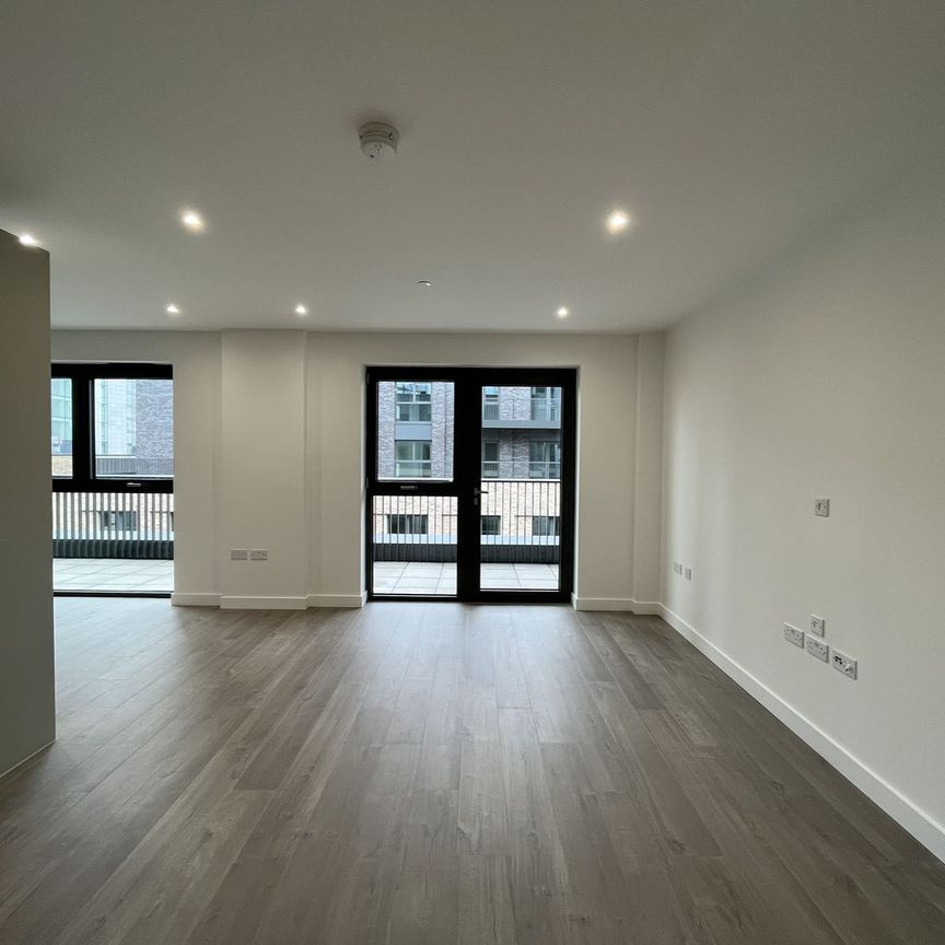 Anax Street, Woodberry Down, N4, London - Photo 1