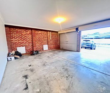 2 River Gum Grove, Hamlyn Terrace NSW 2259 - House For Rent | Domain - Photo 3