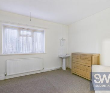 5 bedroom semi-detached house to rent - Photo 6