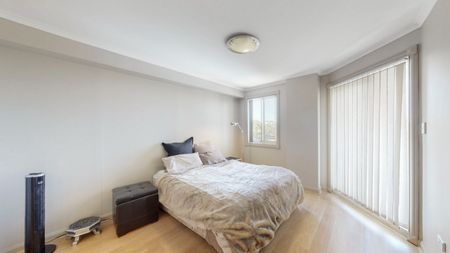 Beautiful Apartment Overlooking Swimming Pool and Gardens!!! - Photo 2