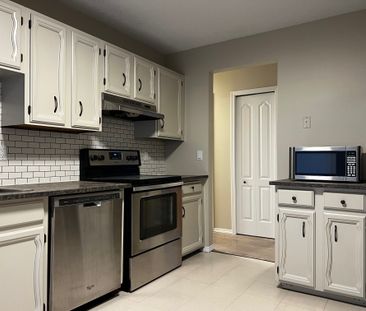 3 Bed Black Mountain - Photo 6