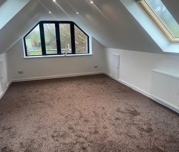 5 bedroom barn conversion to rent - Photo 1