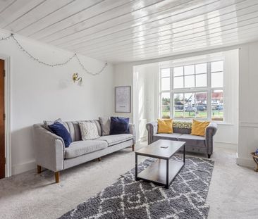 3 bedroom semi-detached house to rent - Photo 2