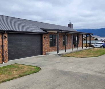 FOR RENT - 59 Orbell Crescent, Te Anau - Photo 2