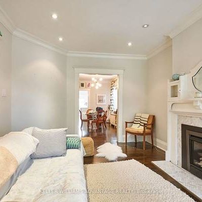 CHARMING TASTEFULLY RENOVATED 2+1 1 BATH UPPER FLOOR - Photo 3