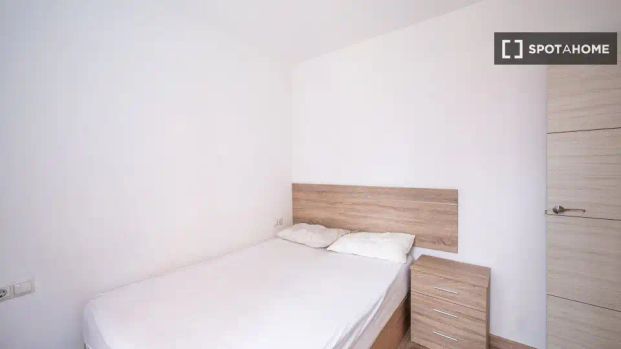 Madrid - Photo 1