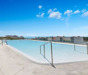 3 Bedroom Villa For Rent in Cancelada, Málaga - Photo 6