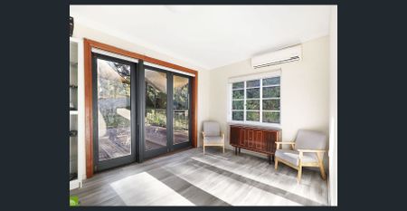 4 Bedroom Family Home with a View - 6 MONTH LEASE ONLY - Photo 3