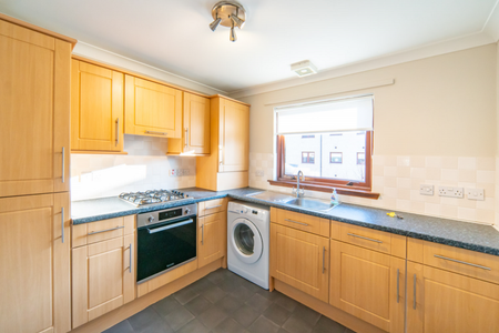 2 bedroom flat to rent - Photo 4