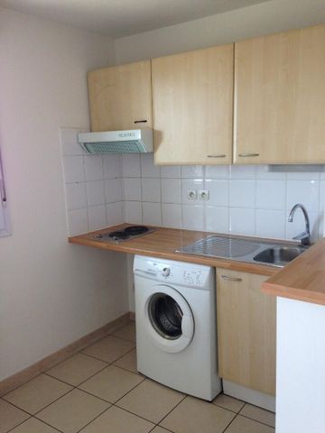 location Appartement T2 DE 42.95m² À MARSEILLE - Photo 4