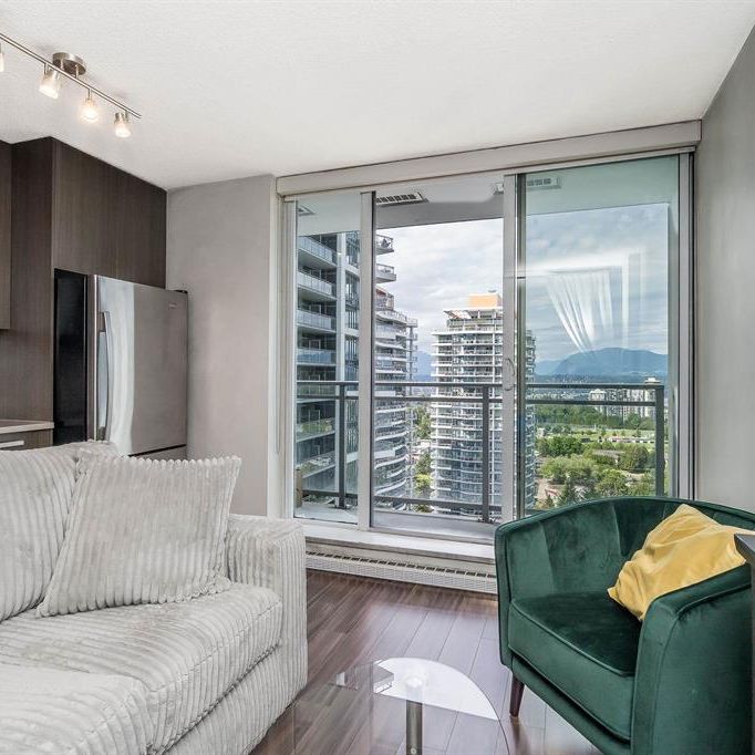 Ultra. Studio with Mountain and City Views - Photo 1