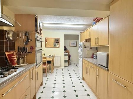 3 bedroom bungalow to rent - Photo 2