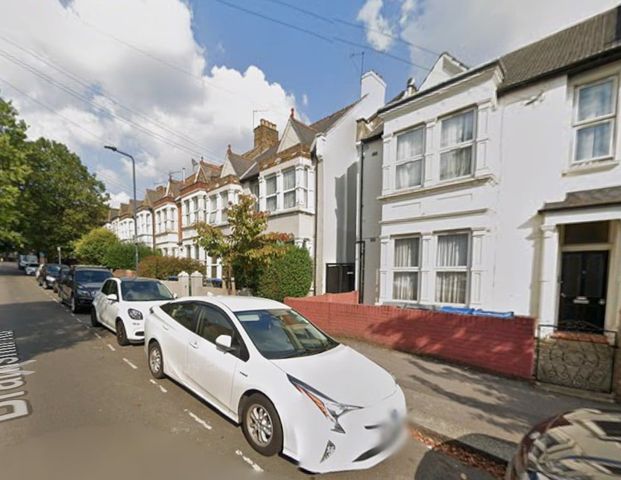 Studio Flat, Bramshill Road, NW10 - Photo 1