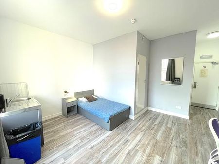 Studio to rent - Photo 5