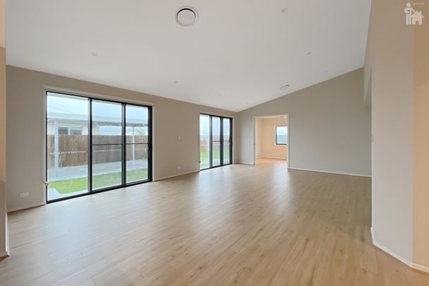 10 Cardamon Avenue, - Photo 1