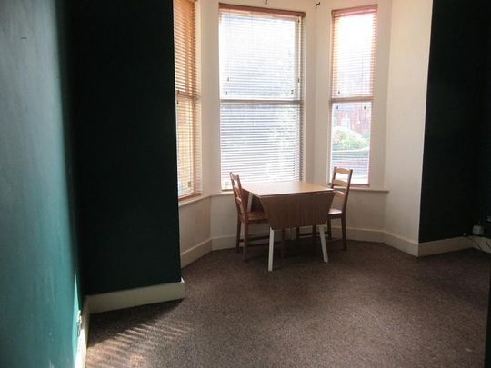 3 bedroom flat to rent - Photo 1
