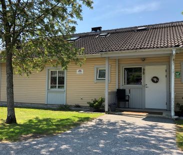 Hasselvägen 9 A, 293 74, KYRKHULT, Sverige - Photo 1