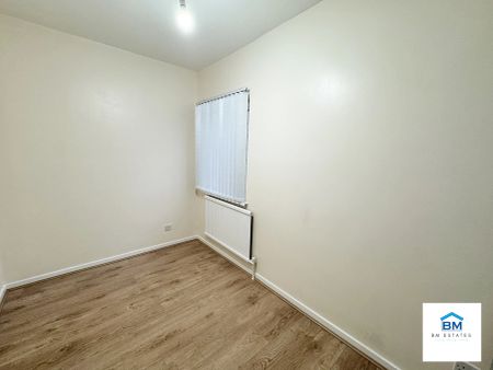 5 Bedroom Terraced - Photo 3