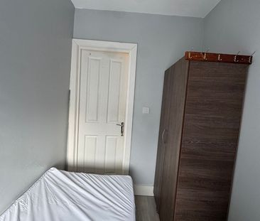 Room in a Shared House, Elizabeth Road, N15 - Photo 2