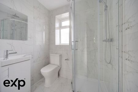 1 bedroom house of multiple occupation to rent - Photo 4