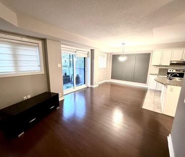 For Lease - 105 Bluestone Private Unit# 2, Orleans - Cumberland and... - Photo 3