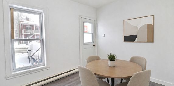 2 1/2 Rez-de-chaussée - Semi Meublé - Photo 2