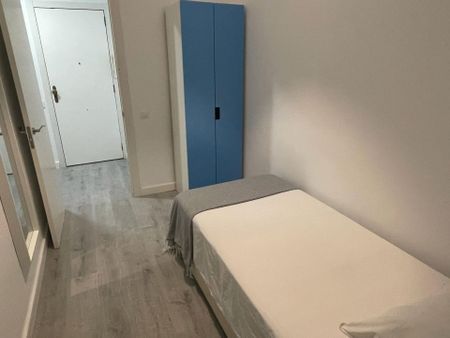 Piso de alquiler en Vila de Madrid, Barri Gòtic - Photo 3