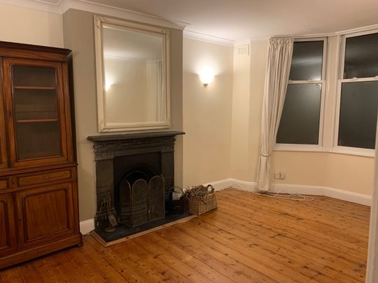 2 Bed Flat, Thorncombe Road, SE22 - Photo 1