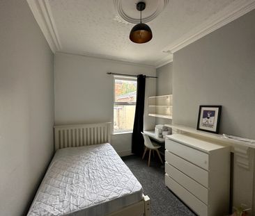 8 Bed Terraced House, Arthur Street, NG7 - Photo 5