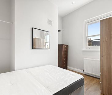 3 bedroom apartment to rent - Photo 2