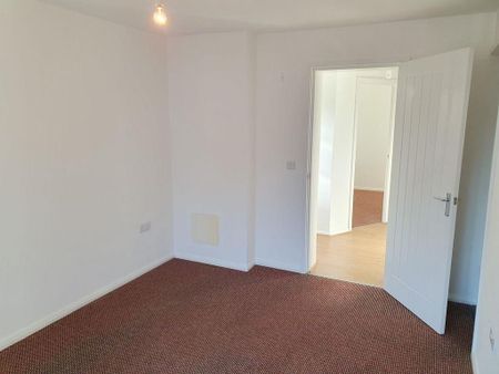 2 bedroom maisonette to rent - Photo 5