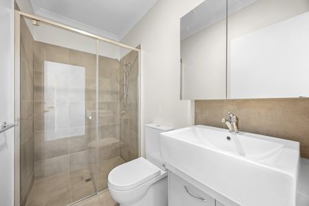 BRAND NEW SHARED ACCOMODATION - Photo 3