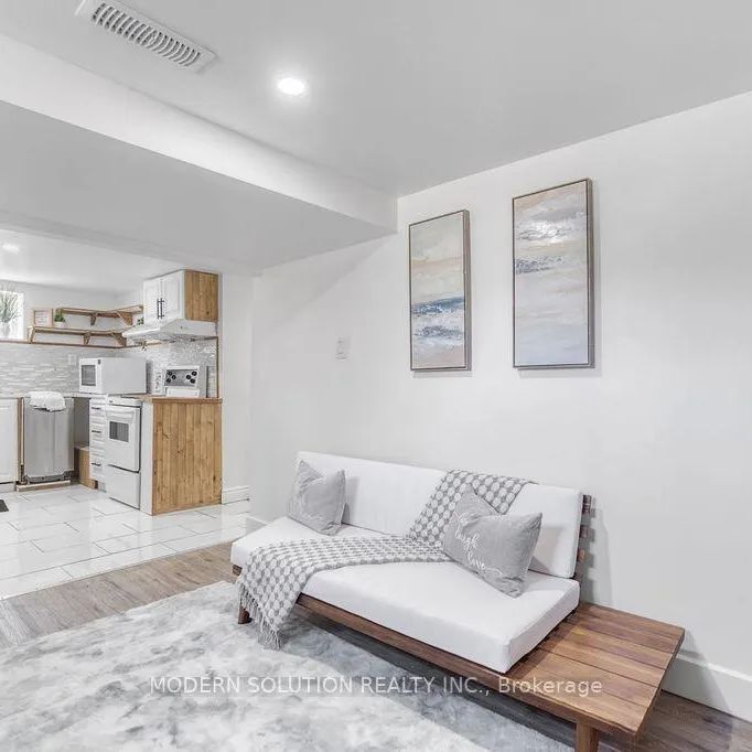 43 HARMONY AVENUE - Photo 1