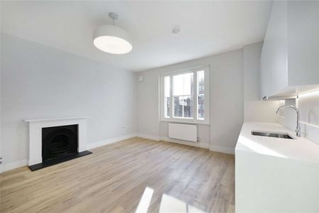 This stunning studio flat is situated in the sought after location of Cranley Gardens just moments from all the local amenities of South Kensington. - Photo 3