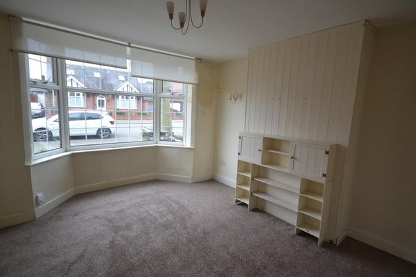 4 bedroom semi-detached house to rent - Photo 1