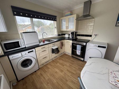 2 bedroom bungalow to rent - Photo 4